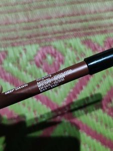 Edge of Desire Lip Liners - 3 Shades