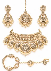 Exquisite Kundan &amp; Pearl Jewellery Set