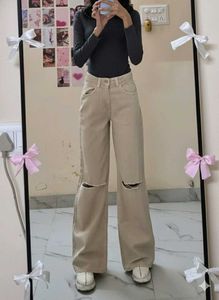 Trendy Beige Wide Leg Jeans with Rips