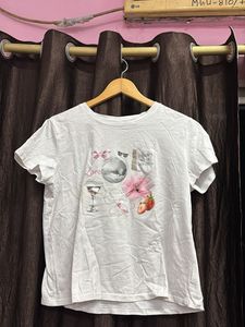 Cute Graphic Print White T-Shirt