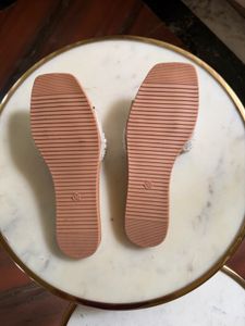 Embellished Floral Flat Sandals