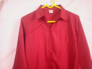 Maroon Collared 3/4 Sleeve Top