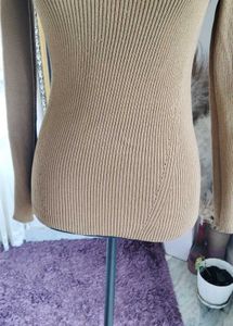Ribbed Knit Long Sleeve Top
