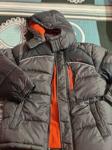 Stylish Puffer Jacket - For Extreme Cold