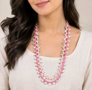 ✨ Pink & White Statement Necklace ✨