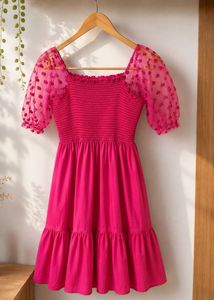 Barbie-Pink flare dress