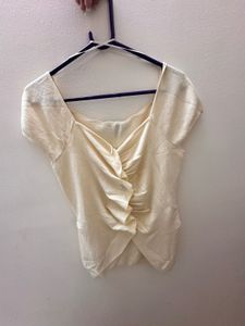Zar Chic Cream Ruched Top