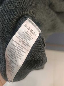 sweater wit cowl neck design