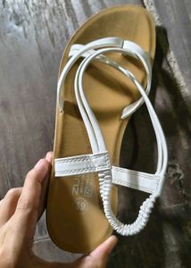 Zudio Stylish White Flat Sandals