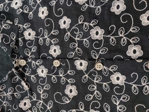 Chic Floral Print Button-Up Shirt
