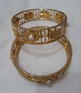 Elegant Gold Bangles with Pearls