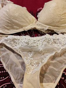 Victoria's secret laungerie set