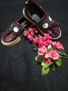 Stylish Burgundy Tassel Luffer