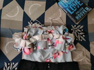 Cute Off Shoulder Top(Free delivery)