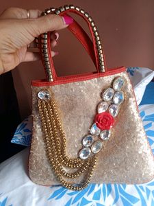 Beautiful Bridal purses🛍