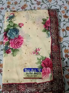 Elegant Floral Print Saree