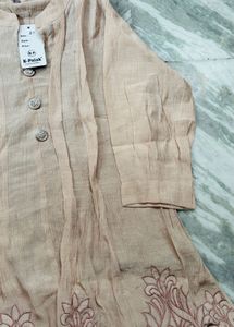 Elegant Embroidered Kurta