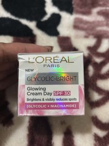 L'Oreal Paris Glycolic-Bright Glowing Cream