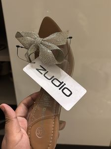 Zudio Embellished Bow Flats