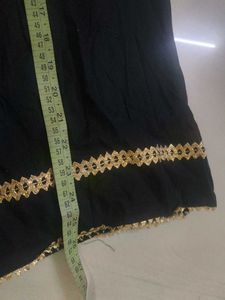 Girls Black &amp; Gold Printed Kurta Set