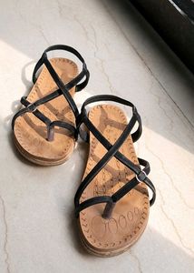 trending Black Flat Sandals