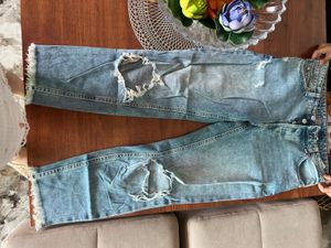 H&m Ripped low waist Light Wash Jeans