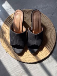 Chic Black Suede Textured Slip On Block Heel Mules