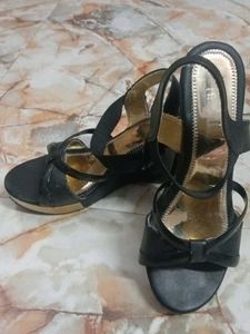 Elegant Black Heels with Bows