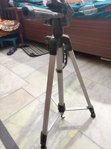 Adjustable Camera Tripod