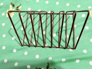 Retro Wire Book Holder/Organizer