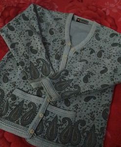 Beautiful New Sweater..🤍