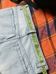 Lighh wash wide legJeans