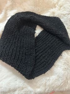 Black Knit Scarf
