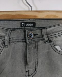 Grey Skinny Fit Jeans (Women)