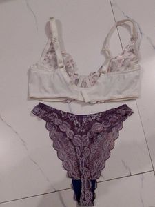 Lace Bra and Panty Set
