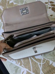 Chic White &amp; Tan Handbag