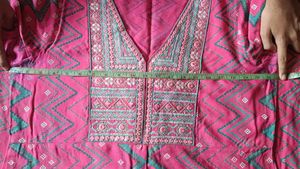 Embroidered Pink Kurta