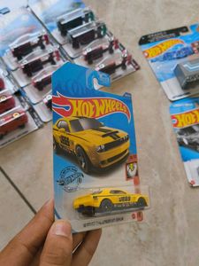 Hot Wheels 2018 Dodge Challenger SRT Demon