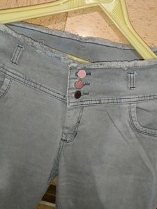 Skinny Fit Jeans For Womens **3 Buttons**