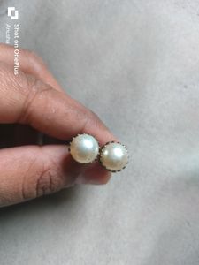 Earings