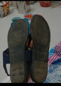 2 pairs PU-AXE Flip Flops