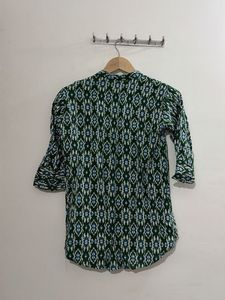 Green Ikat Print Kurta Top