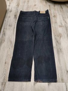 Ma5796 Woodlines jeans waist 36 inches
