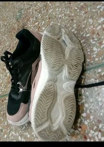 Women Redtape Shoes
