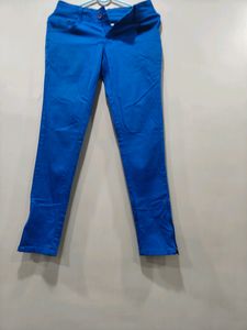 Its ankle Length Trousers