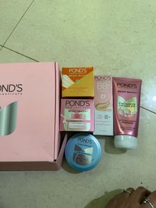 Pond's Skincare Kit