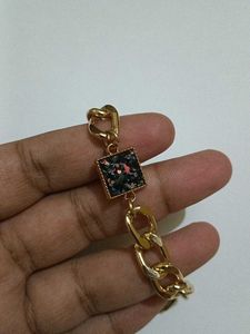 Chunky Gold Chain Necklace with Square Pendant