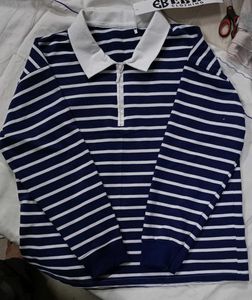 Oldmoney/ streetstyle navy blue stripes tshirt