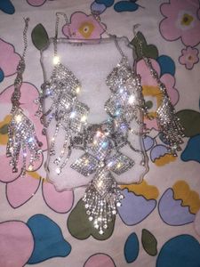 Stunning Rhinestone Jewellery Set