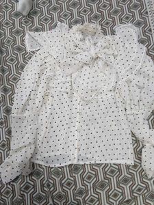 Chic White Heart Print Top